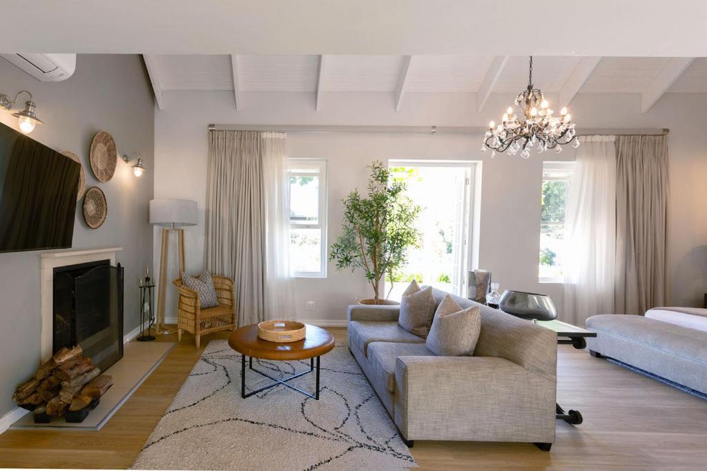Lavender Farm Boutique Guest House Franschhoek Exterior photo